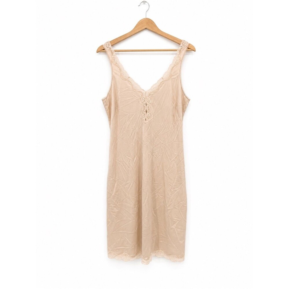 Vintage JCPenney Full Slip Beige Lace Trim Made in USA Size 34"